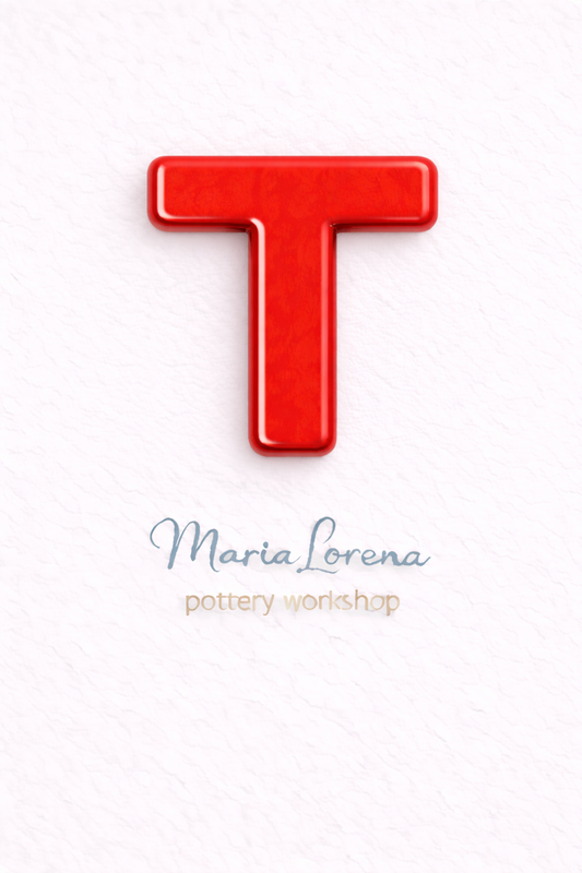 T Mayúscula rojo