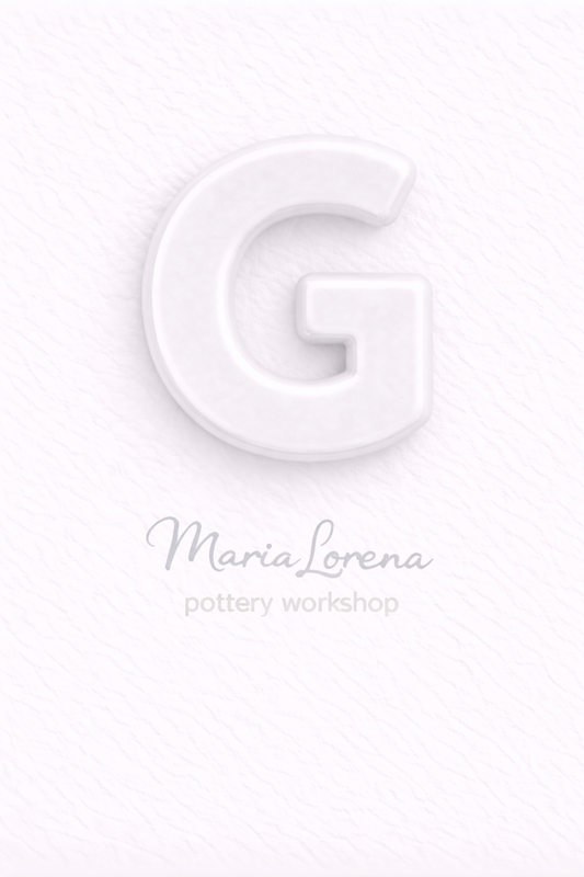G Mayúscula blanco