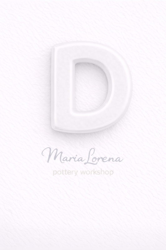 D Mayúscula blanco