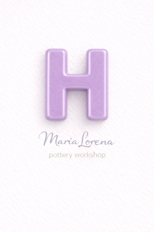 H Mayúscula lila
