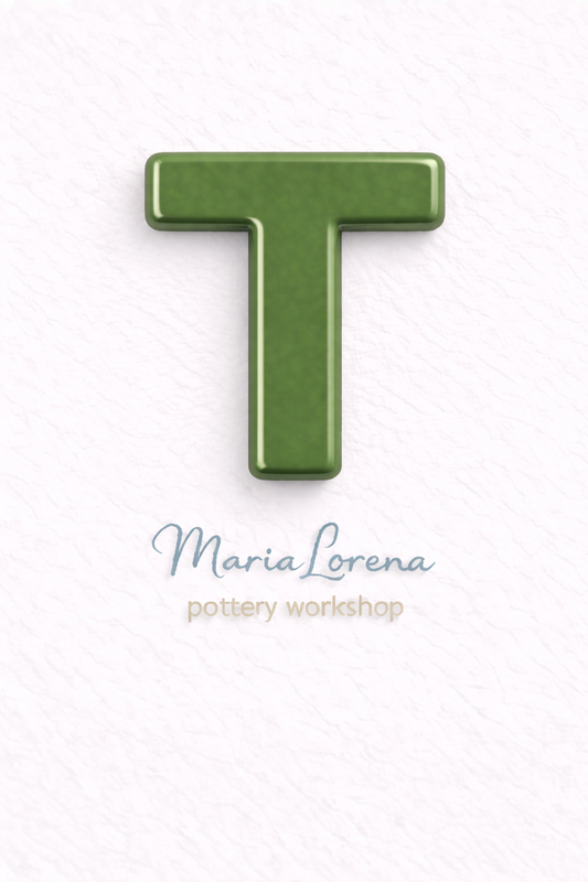 T Mayúscula verde